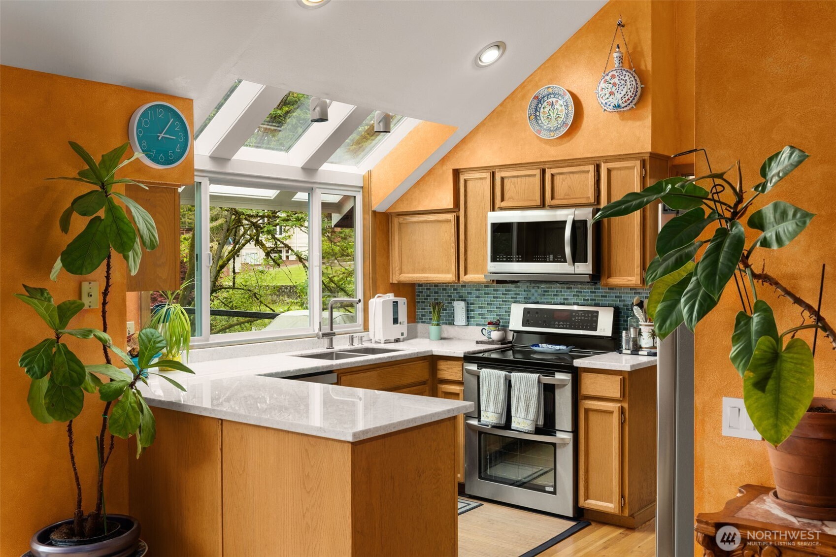 9602 NE 35th Place Clyde Hill WA 98004