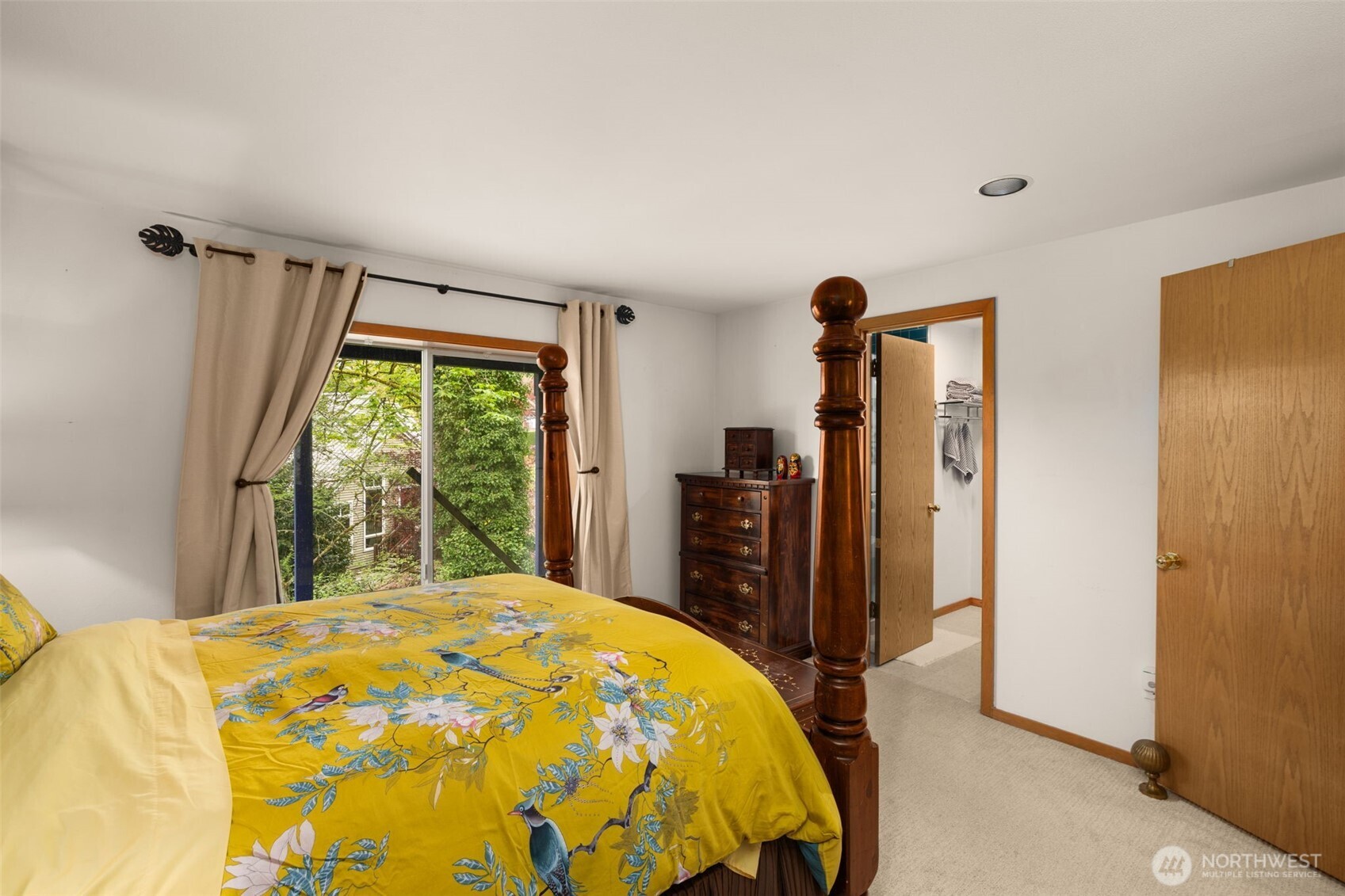 9602 NE 35th Place Clyde Hill WA 98004