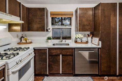 2322 Bryce Canyon Court Puyallup WA 98374