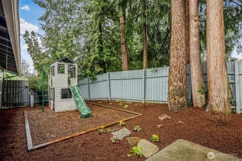 2322 Bryce Canyon Court Puyallup WA 98374