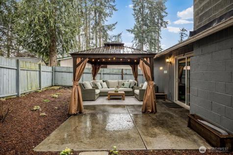 2322 Bryce Canyon Court Puyallup WA 98374