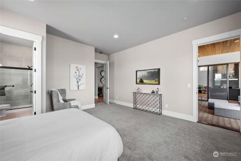 2933 223rd Place Sw Brier WA 98036