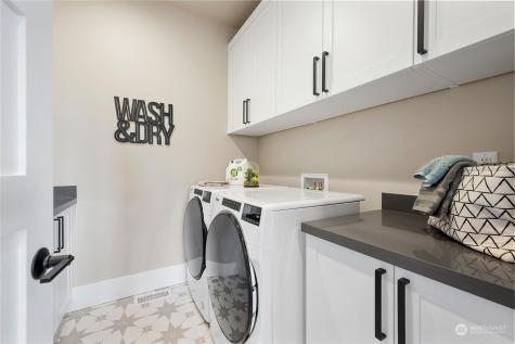 2933 223rd Place Sw Brier WA 98036