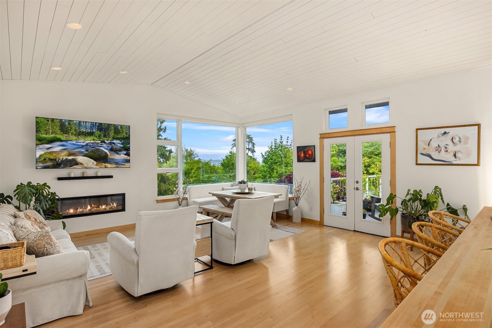 10555 NE Morning Lane Bainbridge Island WA 98110