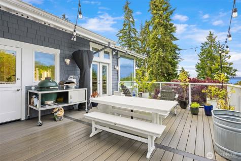 10555 NE Morning Lane Bainbridge Island WA 98110