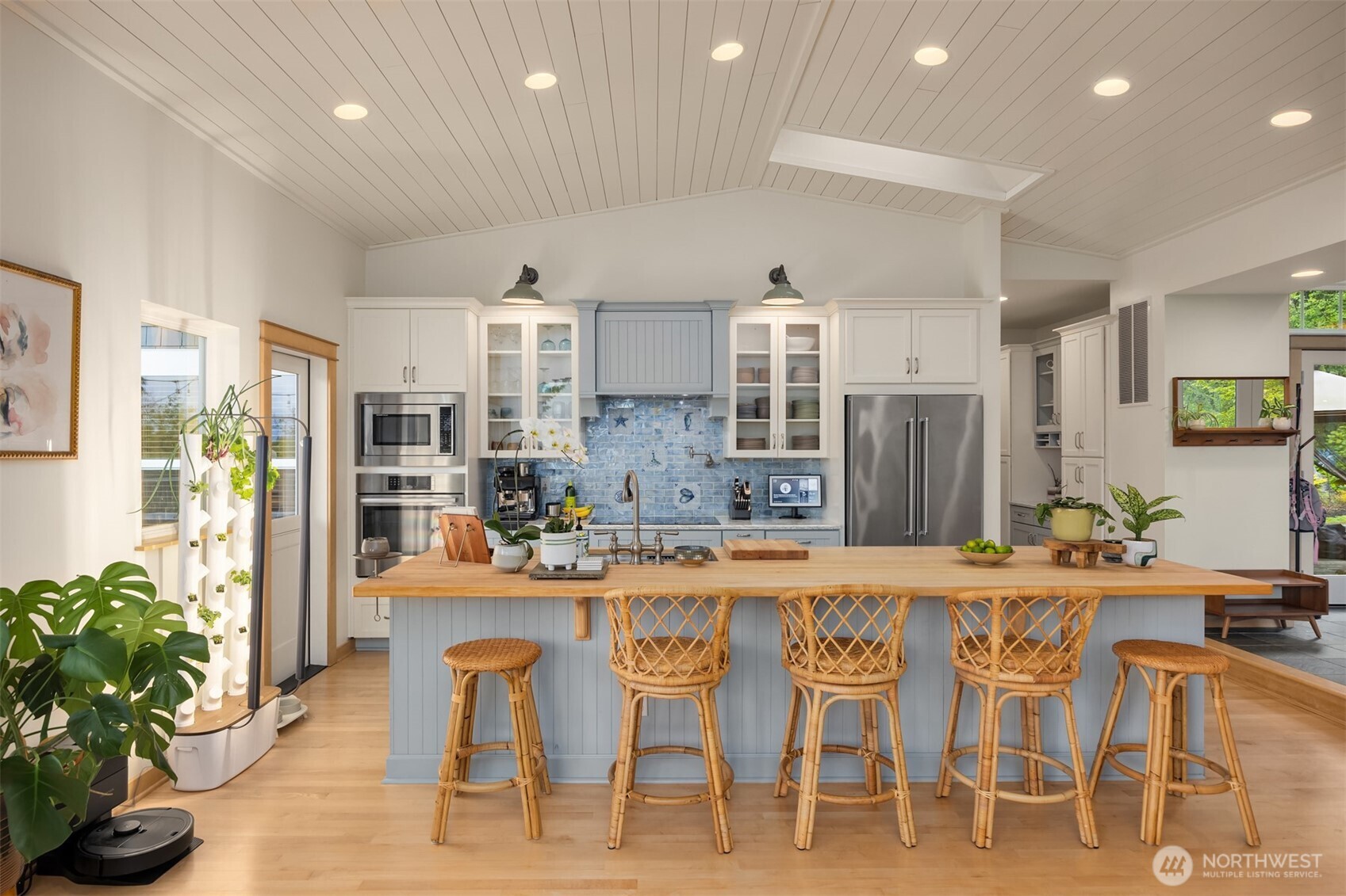 10555 NE Morning Lane Bainbridge Island WA 98110