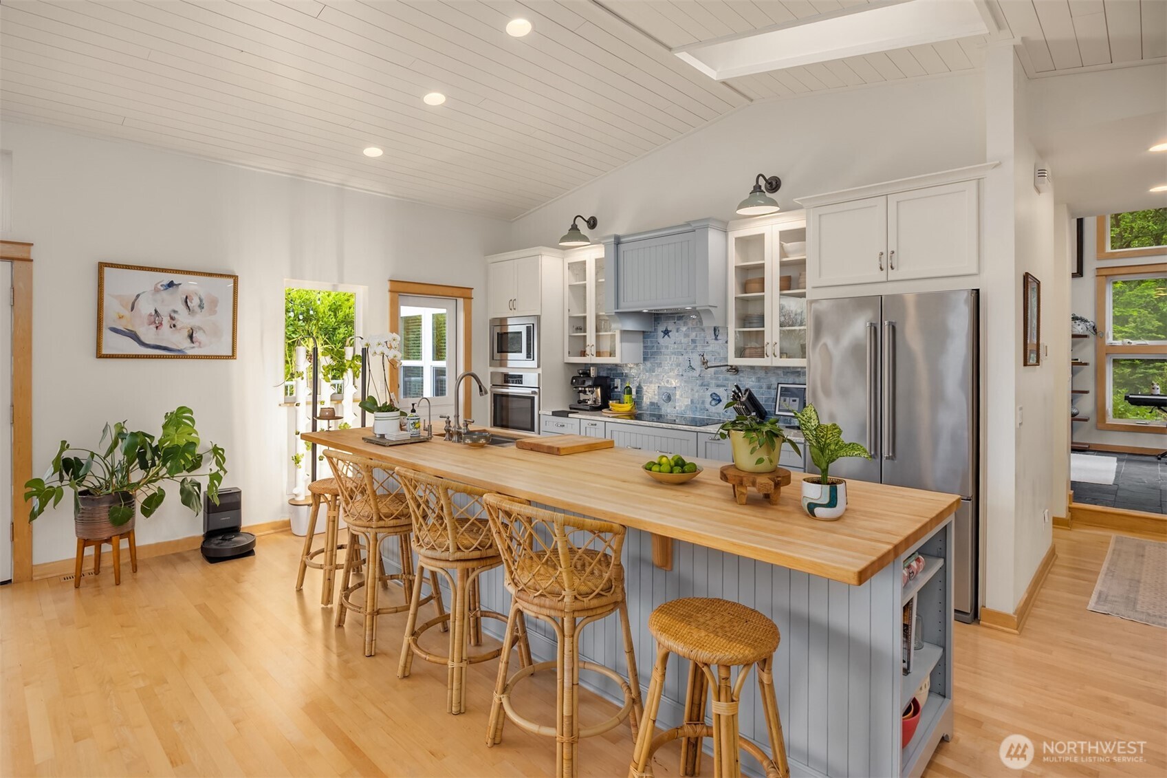 10555 NE Morning Lane Bainbridge Island WA 98110