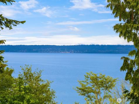 10555 NE Morning Lane Bainbridge Island WA 98110