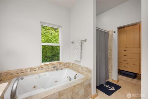 10555 NE Morning Lane Bainbridge Island WA 98110