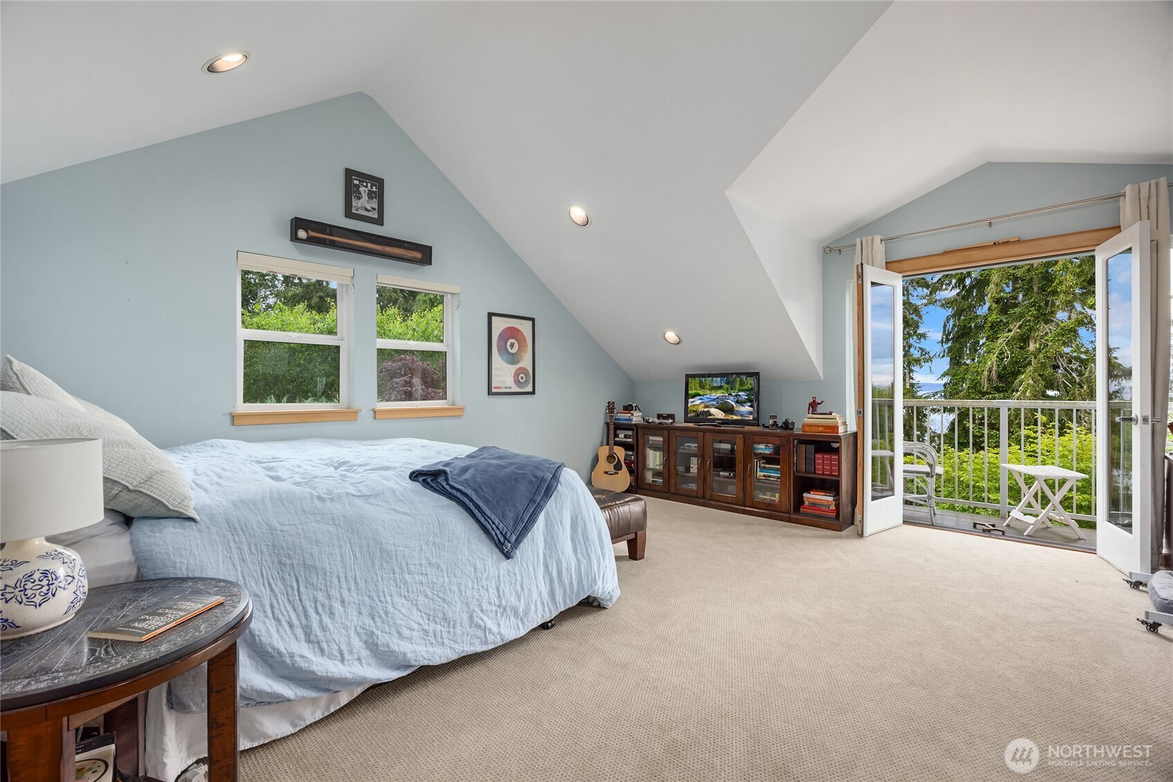 10555 NE Morning Lane Bainbridge Island WA 98110