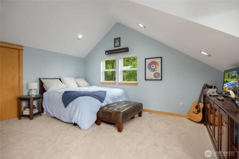 10555 NE Morning Lane Bainbridge Island WA 98110