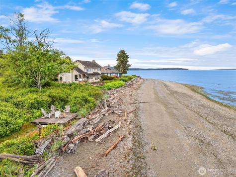 10555 NE Morning Lane Bainbridge Island WA 98110