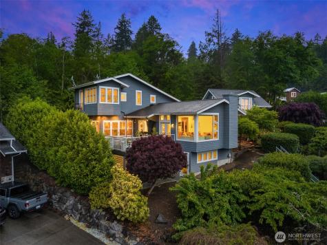 10555 NE Morning Lane Bainbridge Island WA 98110
