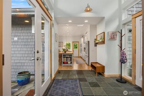 10555 NE Morning Lane Bainbridge Island WA 98110
