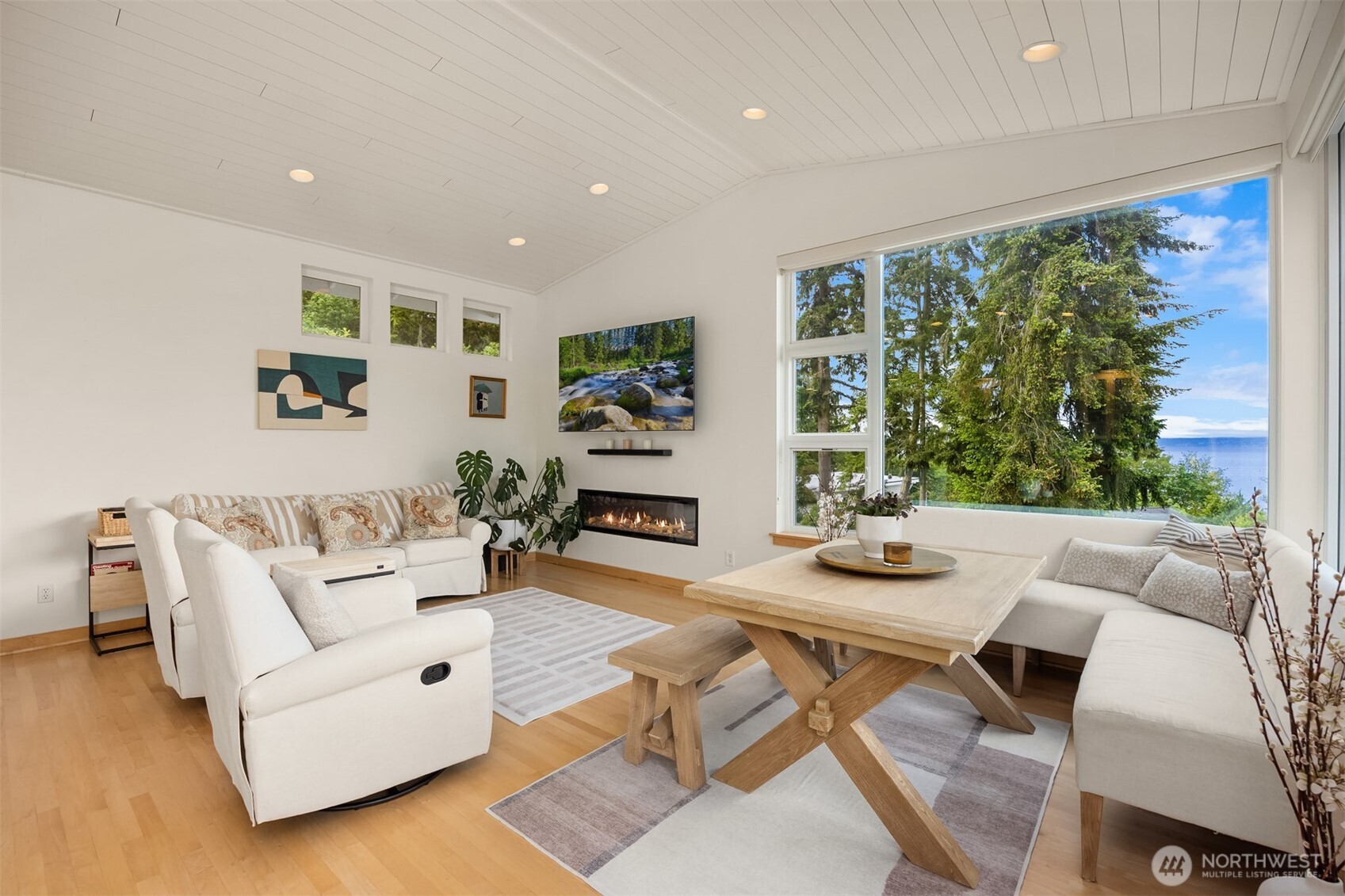 10555 NE Morning Lane Bainbridge Island WA 98110
