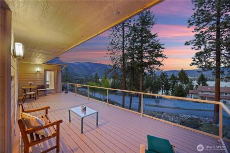 7379 Ridgeview Drive Chelan WA 98816