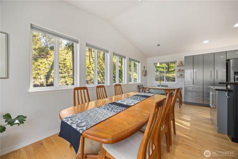 7379 Ridgeview Drive Chelan WA 98816