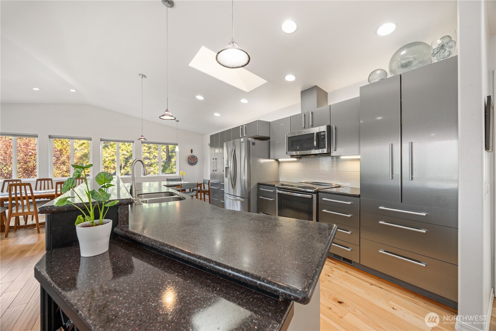 7379 Ridgeview Drive Chelan WA 98816