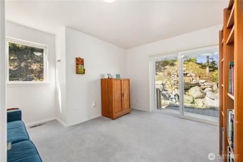 7379 Ridgeview Drive Chelan WA 98816