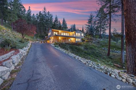 7379 Ridgeview Drive Chelan WA 98816