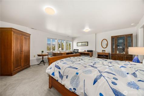 7379 Ridgeview Drive Chelan WA 98816