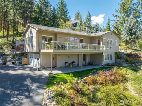 7379 Ridgeview Drive Chelan WA 98816