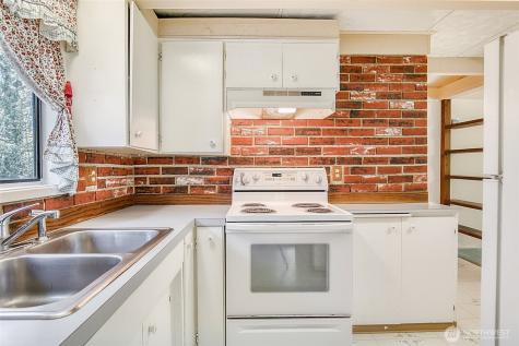 419 Draconis Avenue SE Ocean Shores WA 98569