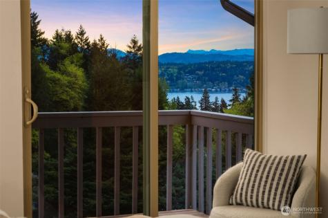 216 167th Place NE Bellevue WA 98008