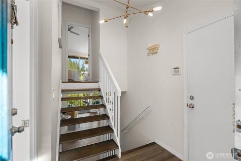 216 167th Place NE Bellevue WA 98008