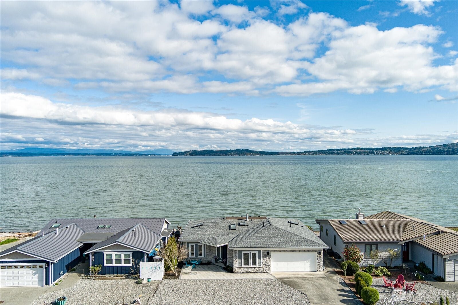 2190 Mariner Beach Drive Oak Harbor WA 98277