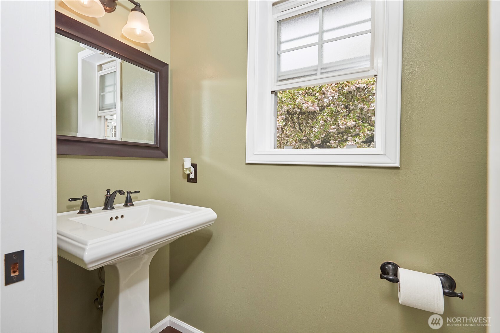 1506 Lidstrom Place E Port Orchard WA 98366