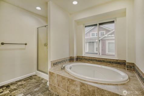 4504 25th Street SE Puyallup WA 98374