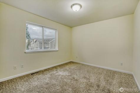 4504 25th Street SE Puyallup WA 98374
