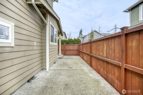 4504 25th Street SE Puyallup WA 98374