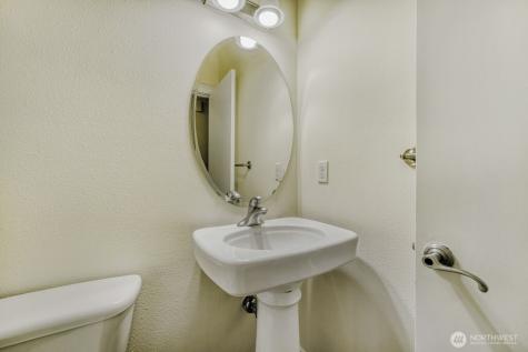 4504 25th Street SE Puyallup WA 98374