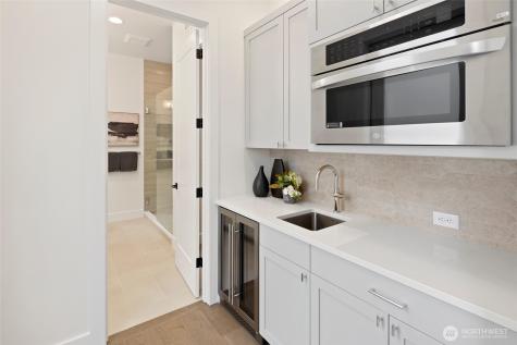 4216 83rd Avenue SE Mercer Island WA 98040
