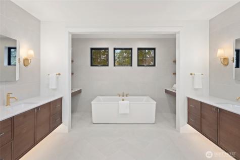4216 83rd Avenue SE Mercer Island WA 98040