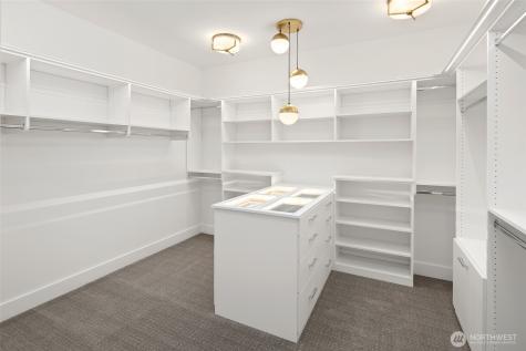 4216 83rd Avenue SE Mercer Island WA 98040