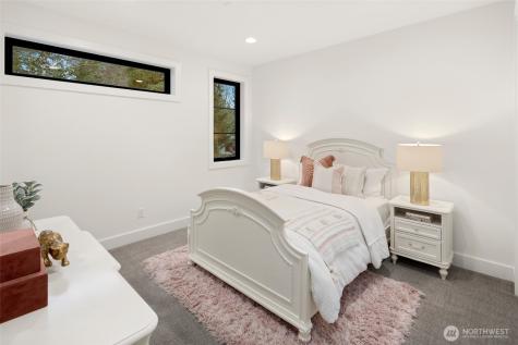 4216 83rd Avenue SE Mercer Island WA 98040