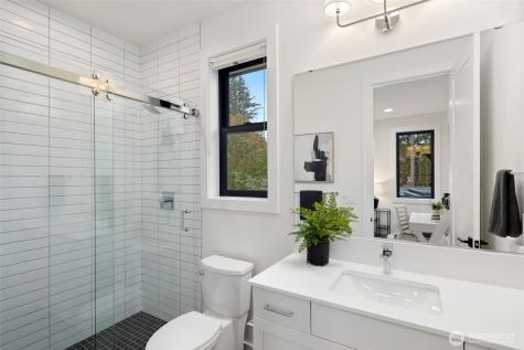 4216 83rd Avenue SE Mercer Island WA 98040