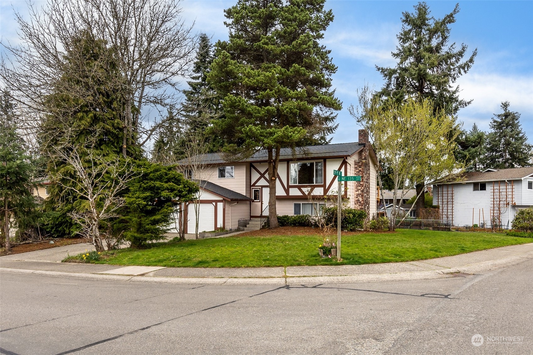 12842 Ne 135th Street Kirkland WA 98034