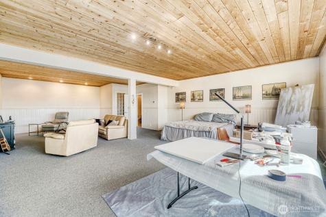 5711 Upland Terrace NE Tacoma WA 98422