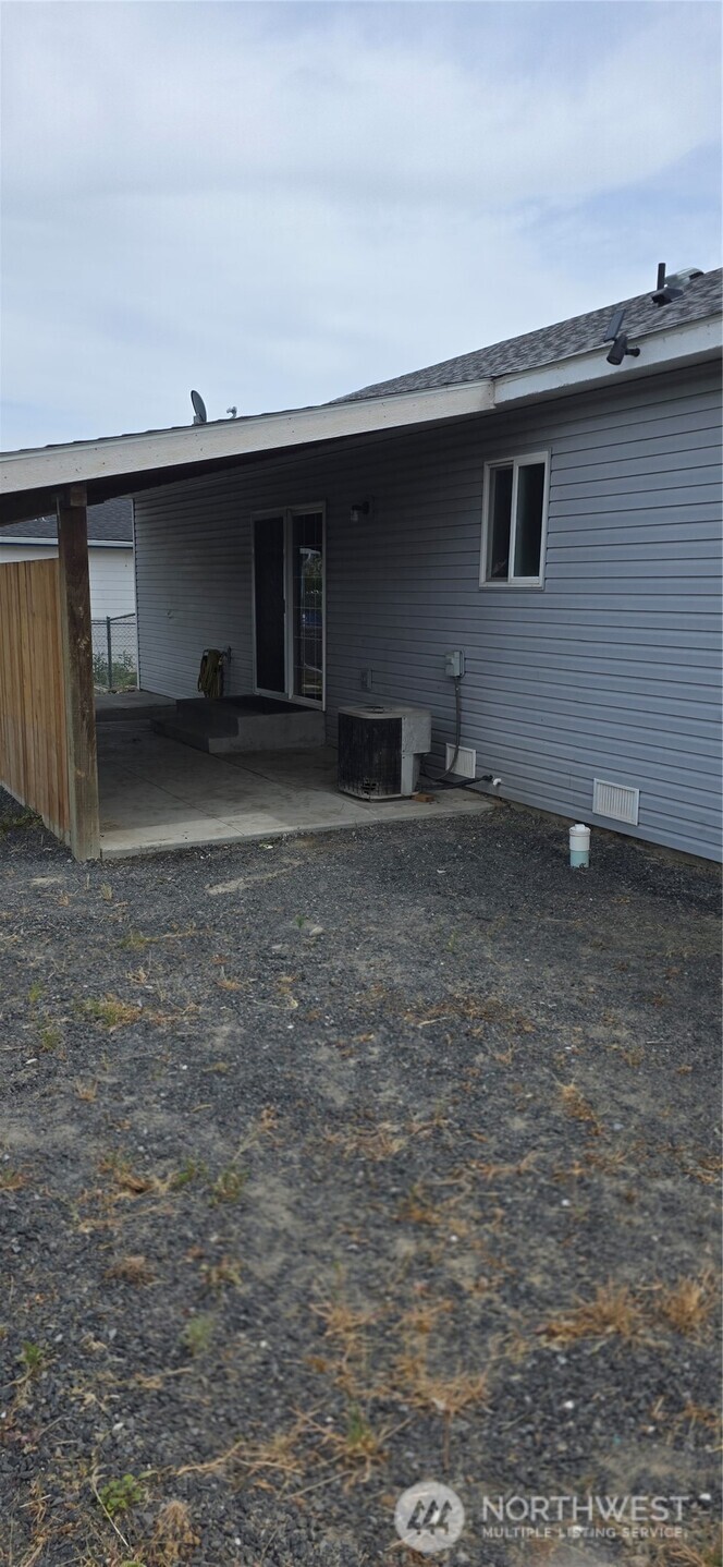 345 NW 6th Avenue Ephrata WA 98823