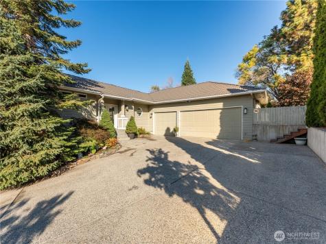 214 Stull Court East Wenatchee WA 98802