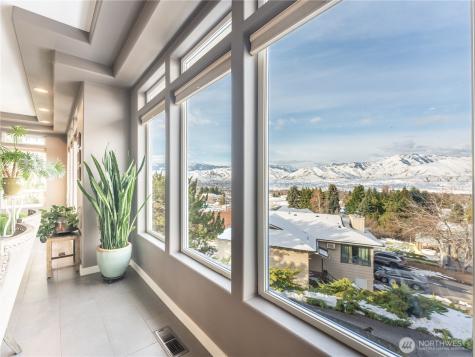 214 Stull Court East Wenatchee WA 98802