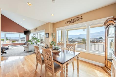 852 Sage Crest Drive Wenatchee WA 98801