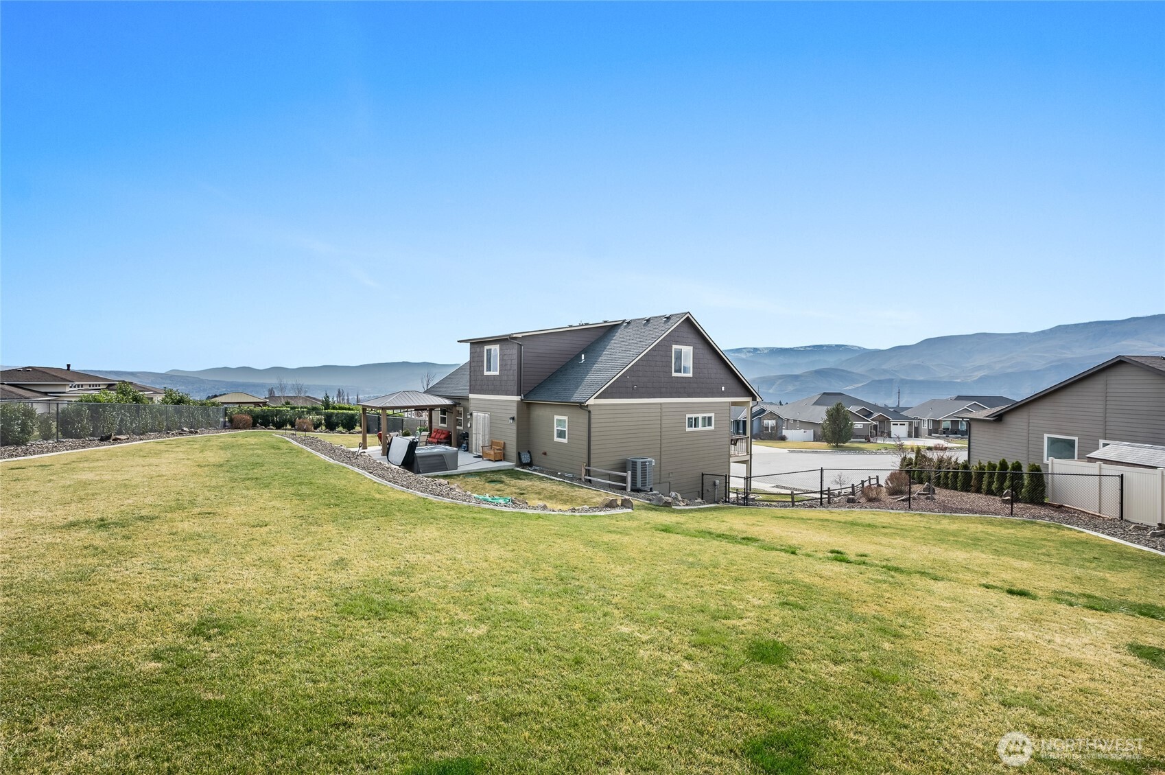 852 Sage Crest Drive Wenatchee WA 98801