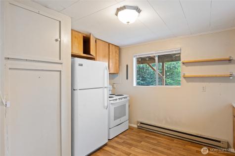 6737 Sycamore Avenue NW Seattle WA 98117