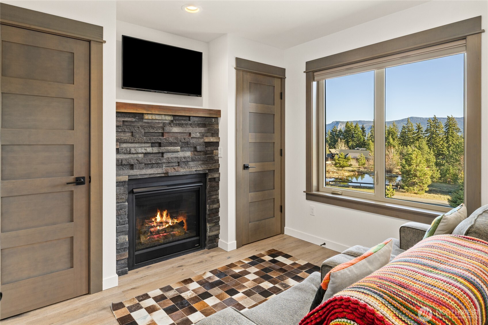 10 Wildflower Loop Cle Elum WA 98922