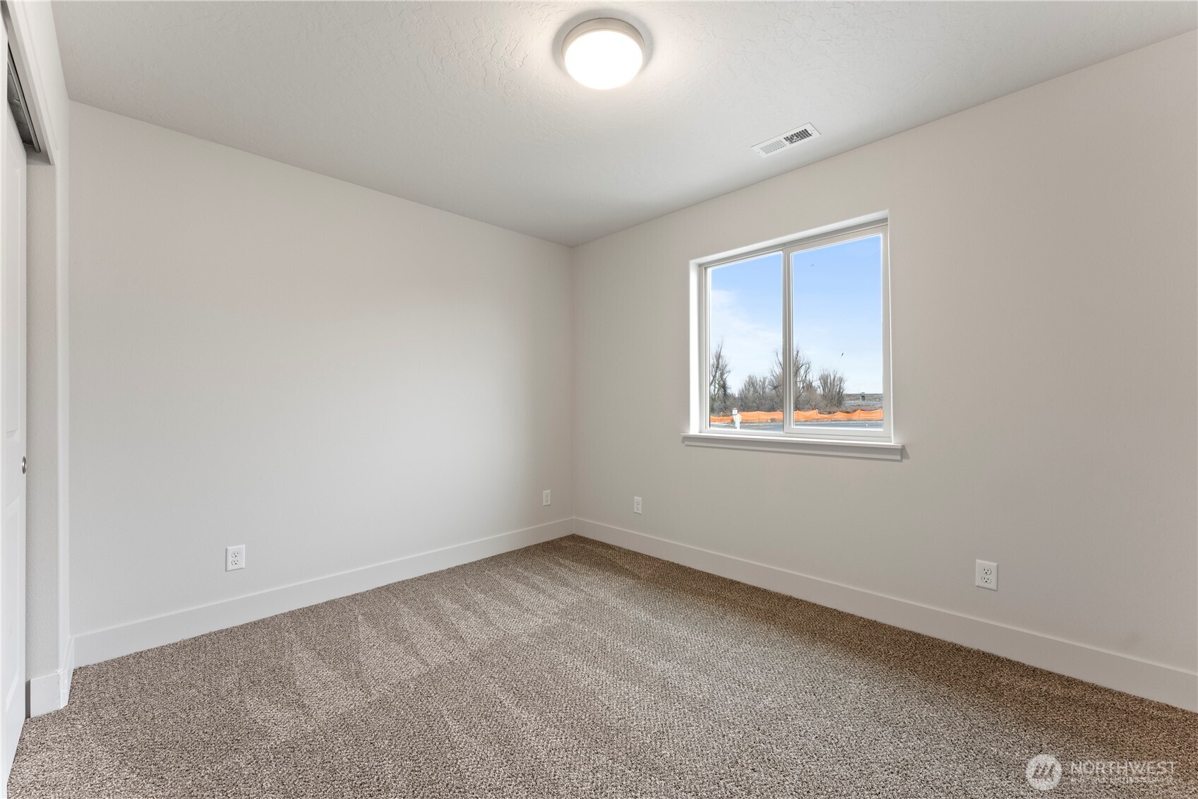 202 N Sandy Loop Moses Lake WA 98837